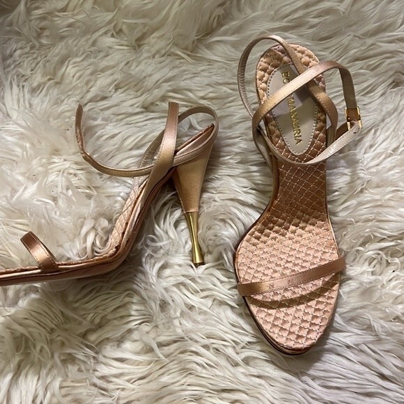 Strappy BCBGMaxAzria Satin Sandals in Rose Gold size 5 with Leather Soles - Picture 2 of 3